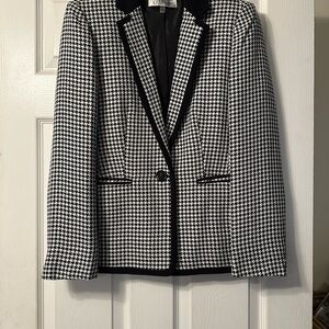 Kasper Black and White Houndstooth Blazer